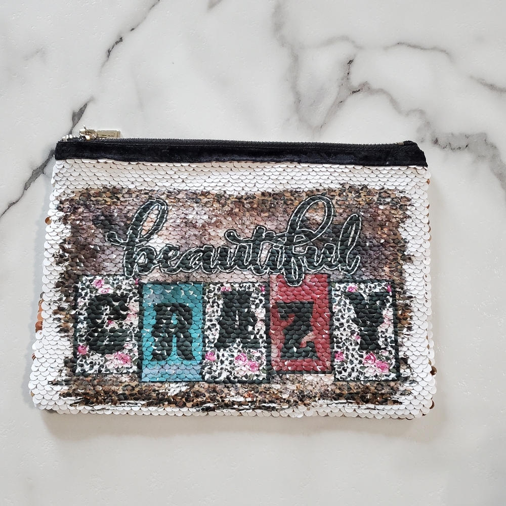 beautiful CRAZY Reversible Sequins Makeup Bag - Picture 10 of 15
